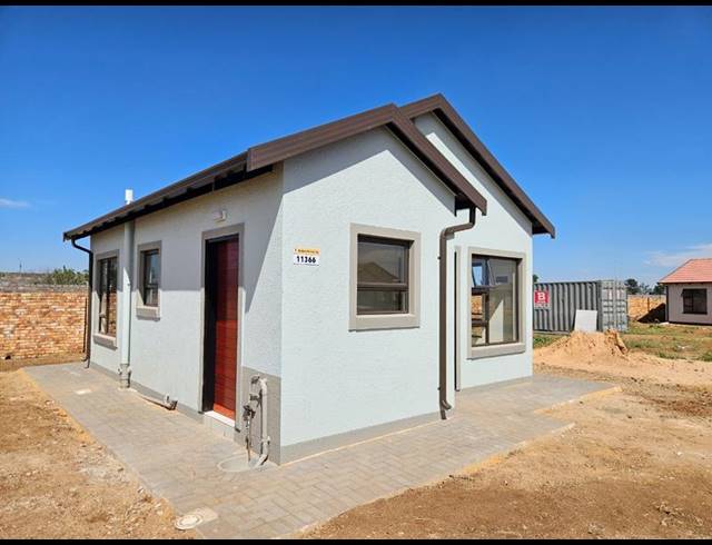 2 BEDROOM HOUSE FOR SALE IN COSMO CITY